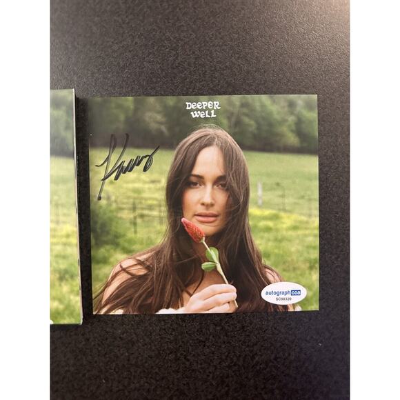 AUTOGRAPHED Kacey Musgraves SIGNED Deeper Well CD COA ACOA #SC98320 - Picture 2 of 3